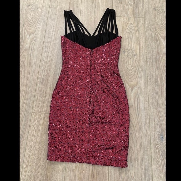 Dress The Population Cora Strappy Sequin Mini Dress NWOT - Picture 2 of 4